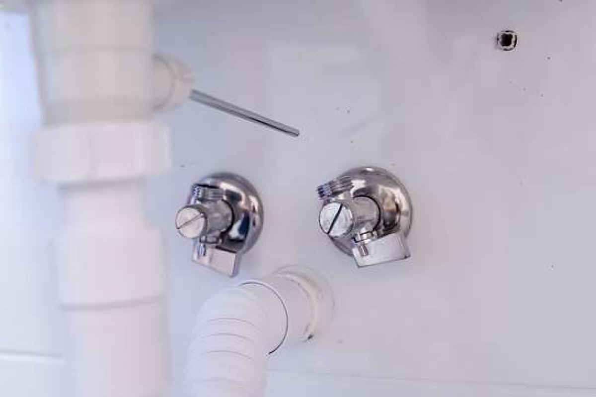 Ce qu'il faut faire pour venir à bout d'une fuite de siphon Mastrad