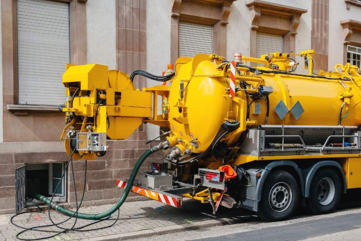 Pourquoi utiliser un camion haute pression pour le débouchage de canalisation ?
