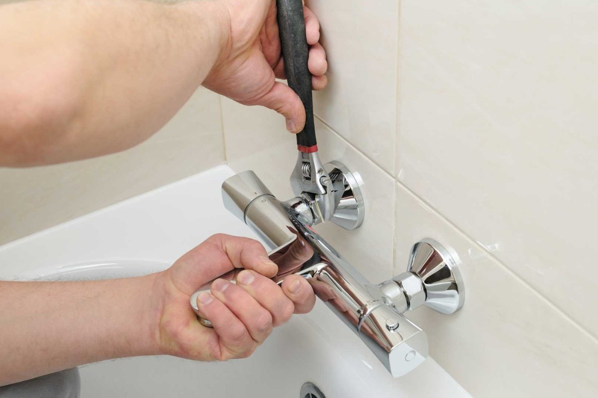 Réparer le mélangeur eau chaude et eau froide